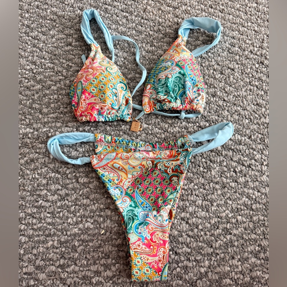 bikini